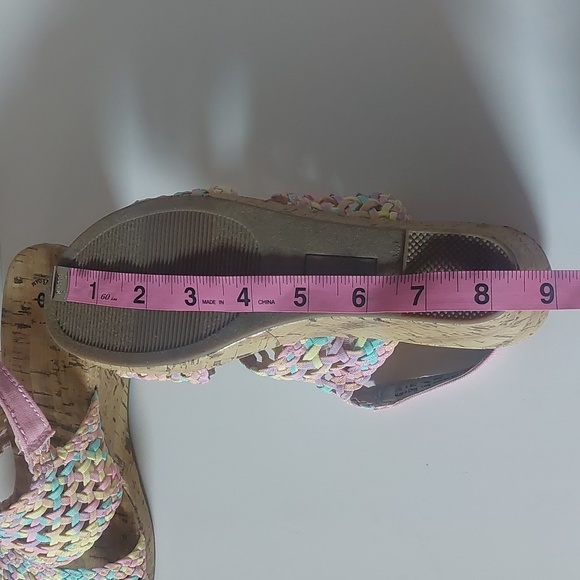 So adriene big Girls wedge sandals multicolor size 4 - Picture 6 of 8